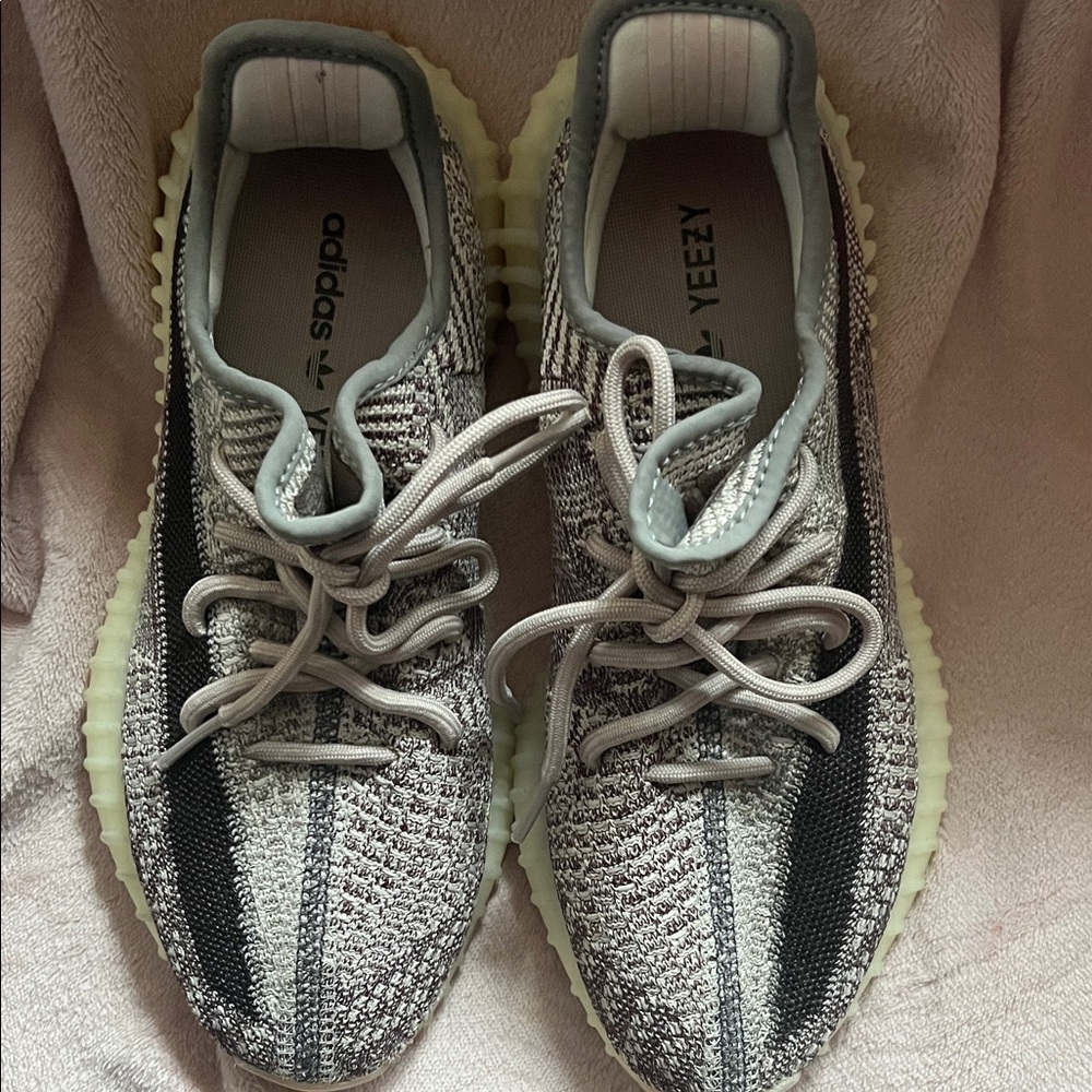 Yeezy Gray and Black Athletic Shoes